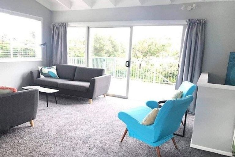 Photo of property in 10 Konini Crescent, Waikanae Beach, Waikanae, 5036