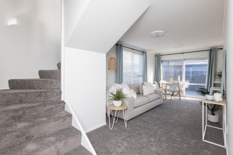 Photo of property in 21b Lannie Place, Greenmeadows, Napier, 4112