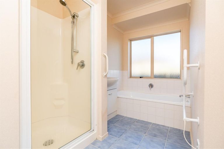 Photo of property in 14 South Road, Waipu, 0510