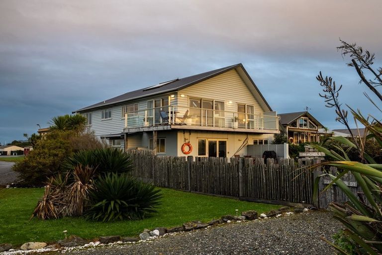 Photo of property in 33 Beach Street, Hokitika, 7810