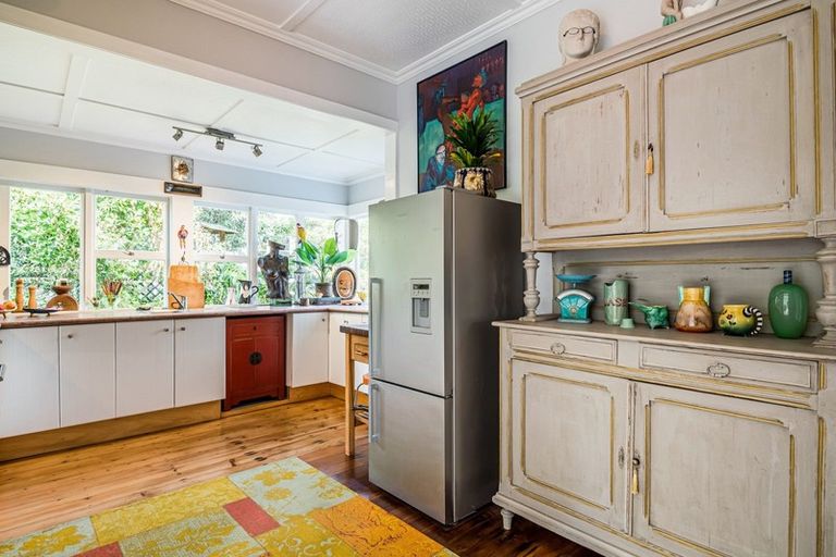 Photo of property in 24a Cautley Street, Stanley Point, Auckland, 0624