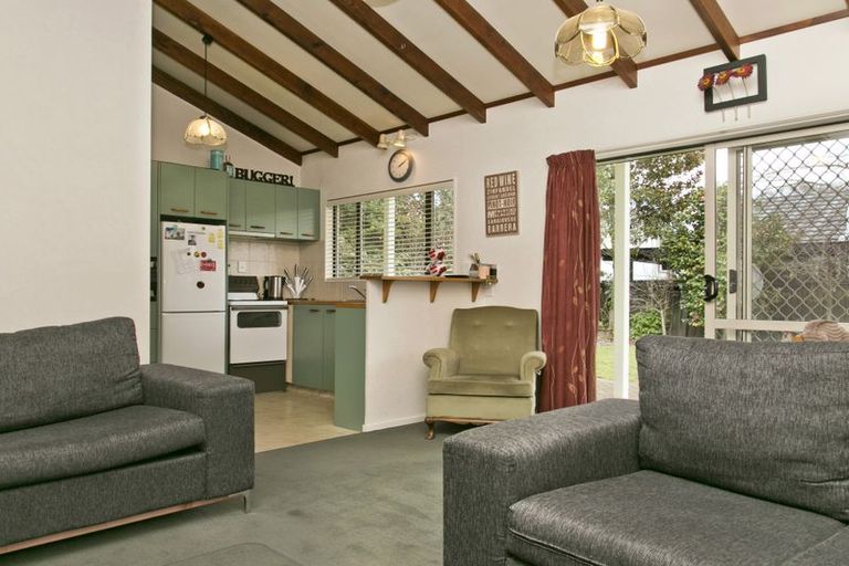 Photo of property in 1/6 Kereru Street, Two Mile Bay, Taupo, 3330