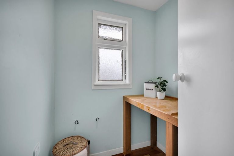 Photo of property in 7 Upjohn Street, Brooklands, New Plymouth, 4310