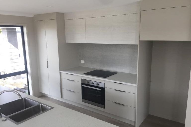 Photo of property in 35 Hanlow Place, Pyes Pa, Tauranga, 3112