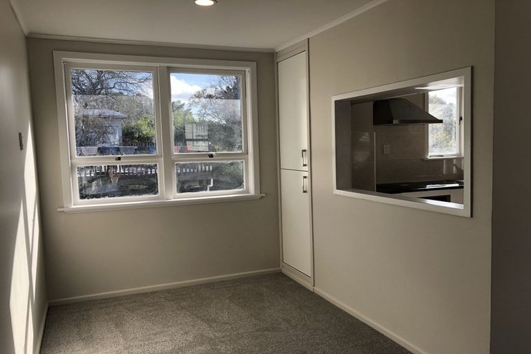 Photo of property in 3 Christina Avenue, Te Atatu South, Auckland, 0602