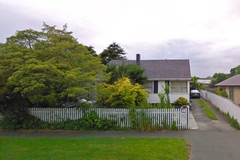 Photo of property in 33 Hillary Crescent, Upper Riccarton, Christchurch, 8041