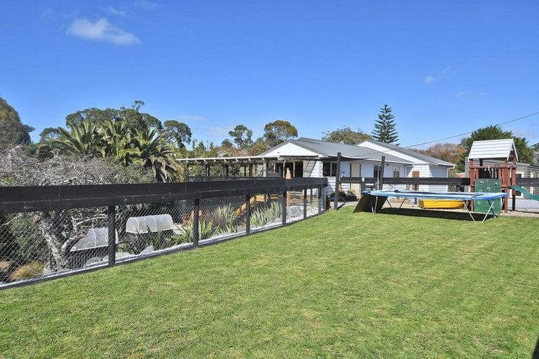 Photo of property in 57 Hauraki Road, Leigh, Warkworth, 0985