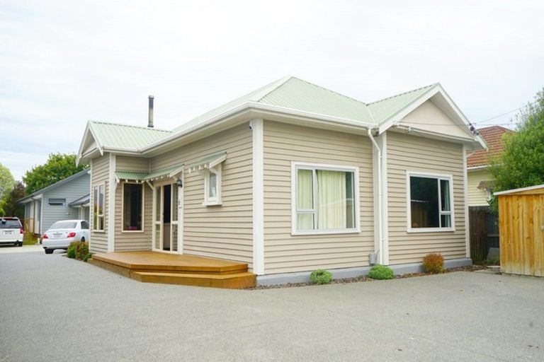 Photo of property in 1/110 Hills Road, Edgeware, Christchurch, 8013