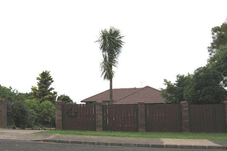 Photo of property in 50 Holland Road, Hillcrest, Auckland, 0627