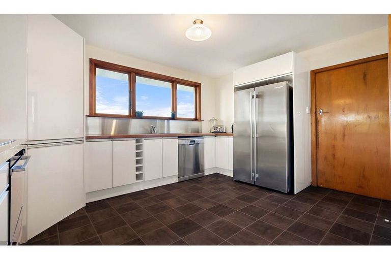 Photo of property in 302 Wigram Road, Wigram, Christchurch, 8025