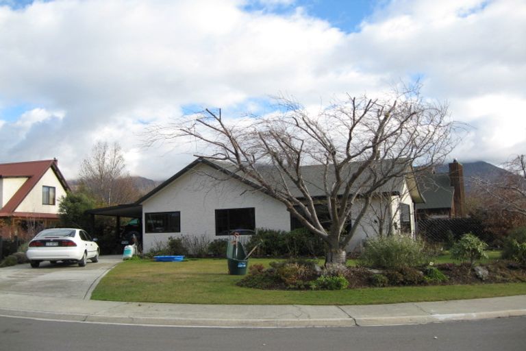 Photo of property in 14 Cherry Court, Wanaka, 9305