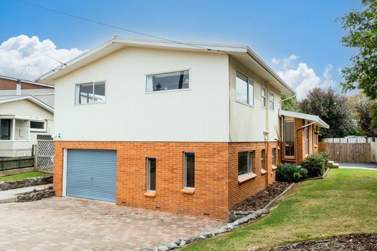 Photo of property in 21 Severn Street, Mosgiel, 9024