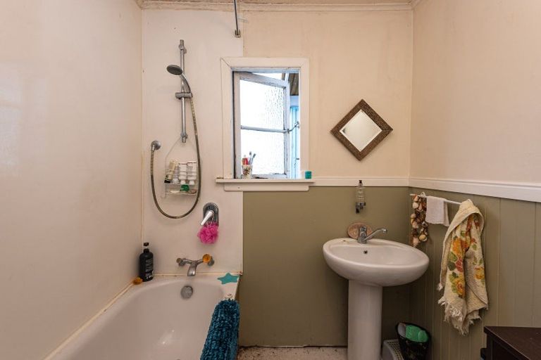 Photo of property in 664 Avonside Drive, Avonside, Christchurch, 8061