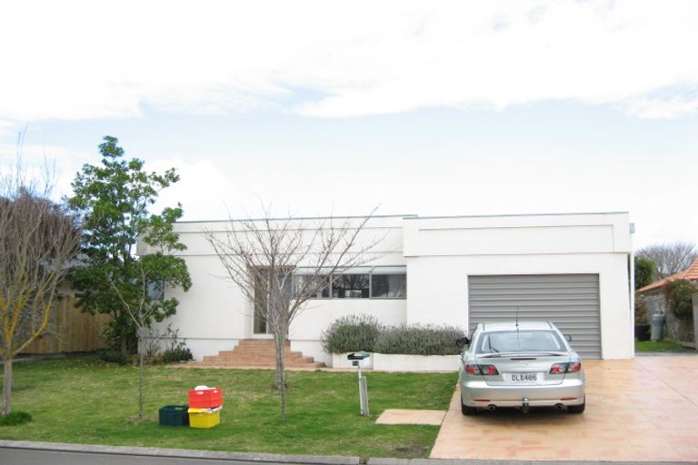 Photo of property in 24 Woodlands Drive, Havelock North, 4130