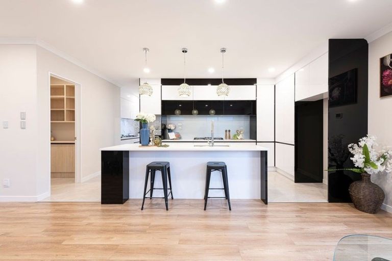 Photo of property in 30 Ballindrait Drive, Flat Bush, Auckland, 2019