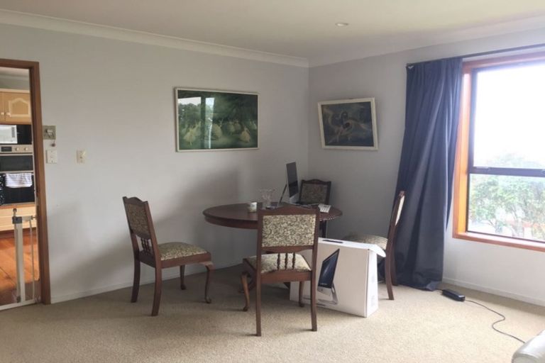 Photo of property in 2/14 Clifton Road, Waiake, Auckland, 0630
