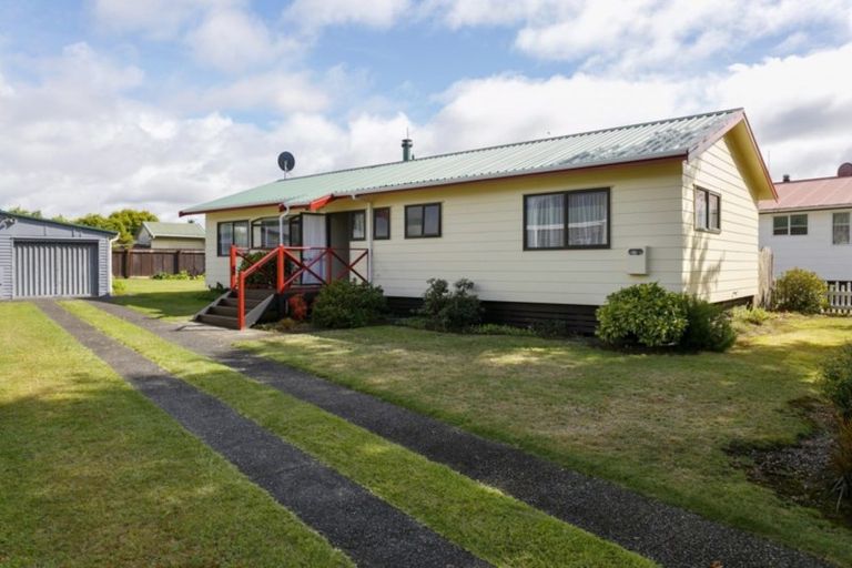 Photo of property in 18 Raukura Street, Turangi, 3334