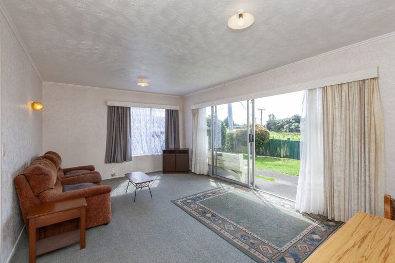 Photo of property in 170 Arawhata Road, Paraparaumu, 5032