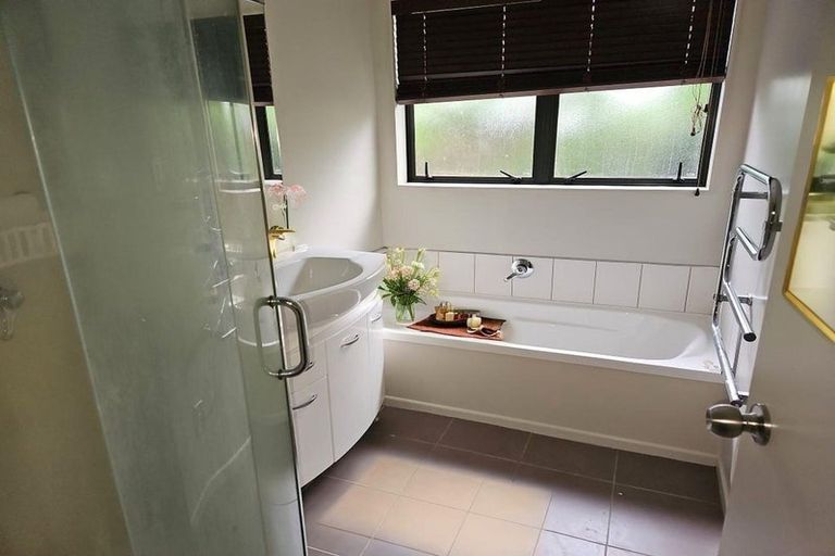 Photo of property in 17a Cameron Street, Papakura, 2110