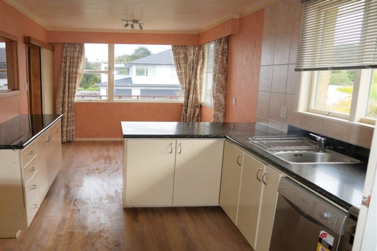 Photo of property in 2a Hoskins Avenue, Hillsborough, Auckland, 1042