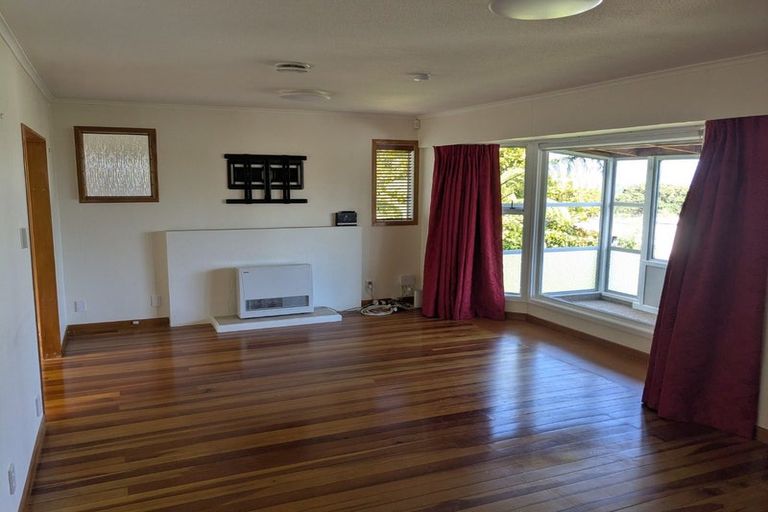 Photo of property in 21 Kereru Street, Waikanae, 5036