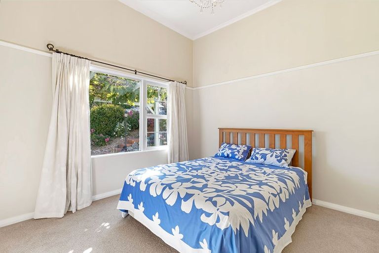 Photo of property in 19 Milton Terrace, Picton, 7220