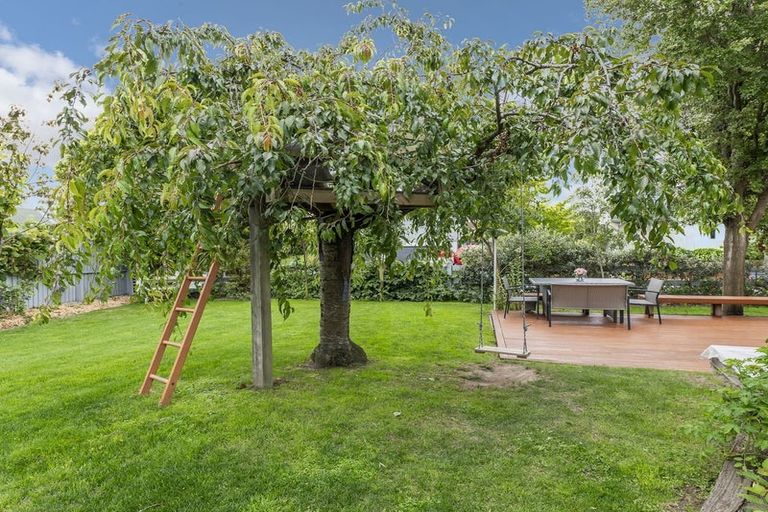 Photo of property in 8 Muir Avenue, Halswell, Christchurch, 8025