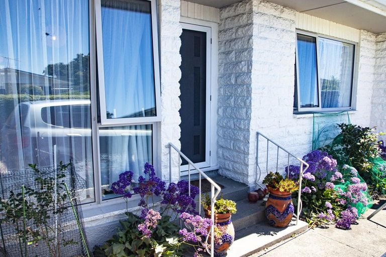 Photo of property in 1/1 Rosebank Terrace, Stoke, Nelson, 7011