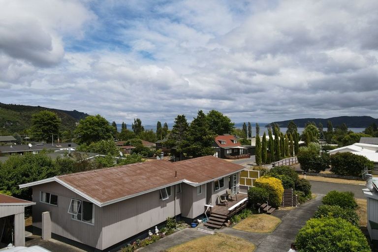 Photo of property in 13 Angela Place, Kinloch, Taupo, 3377