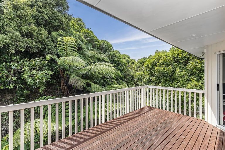 Photo of property in 13c Peterhouse Street, Tawa, Wellington, 5028