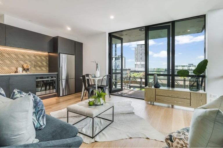 Photo of property in 303/10 Auburn Street, Takapuna, Auckland, 0622