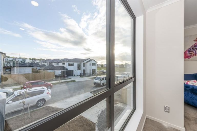 Photo of property in 54 Tir Conaill Avenue, Flat Bush, Auckland, 2019