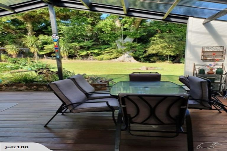 Photo of property in 30 Driving Creek Road, Coromandel, 3506