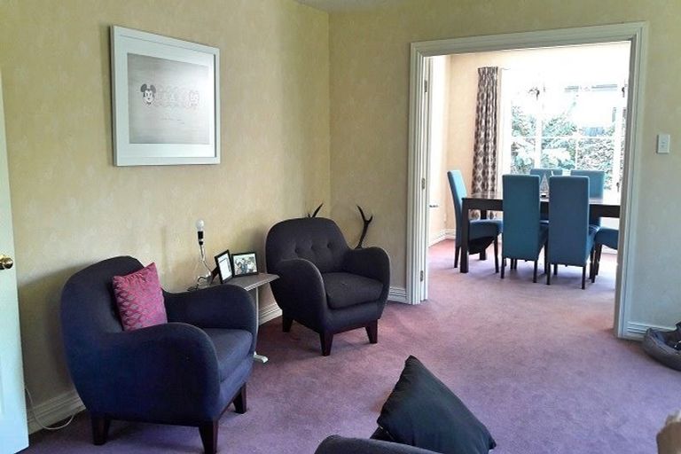 Photo of property in 5 Oaktree Lane, Bishopdale, Christchurch, 8053