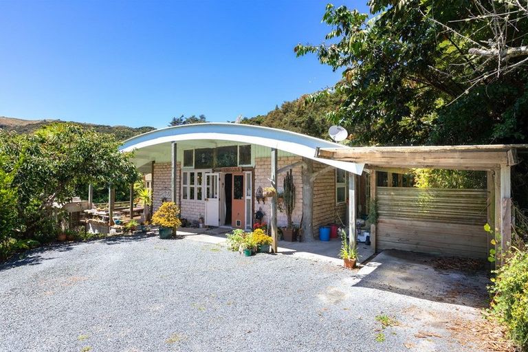 Photo of property in 950 Matakana Valley Road, Whangaripo, Wellsford, 0972
