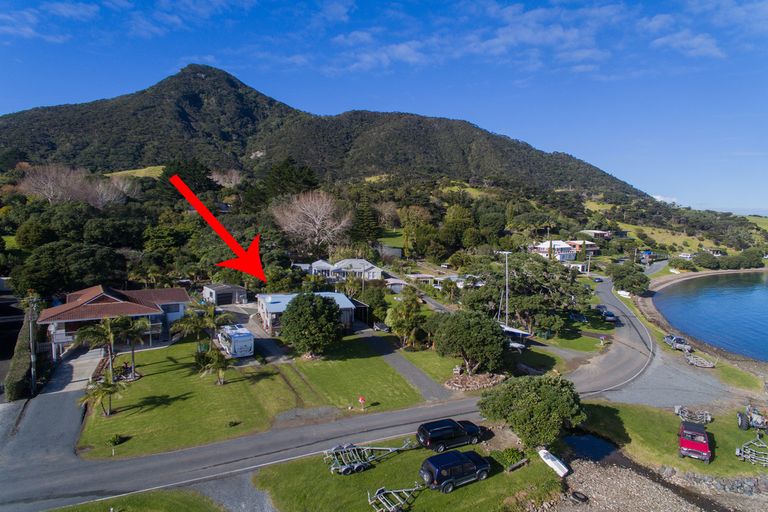 Photo of property in 65 Urquharts Bay Road, Whangarei Heads, Whangarei, 0174