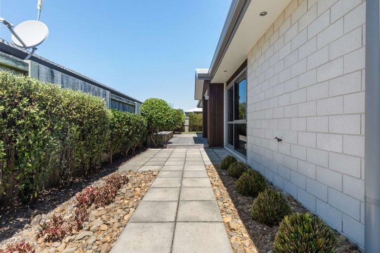 Photo of property in 5 Hebe Crescent, Papamoa Beach, Papamoa, 3118