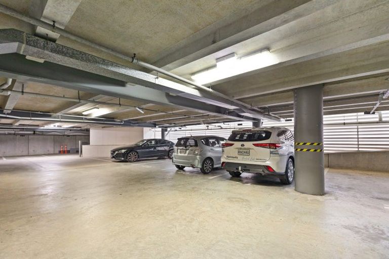 Photo of property in 1/6d Durham Street, Tauranga, 3110