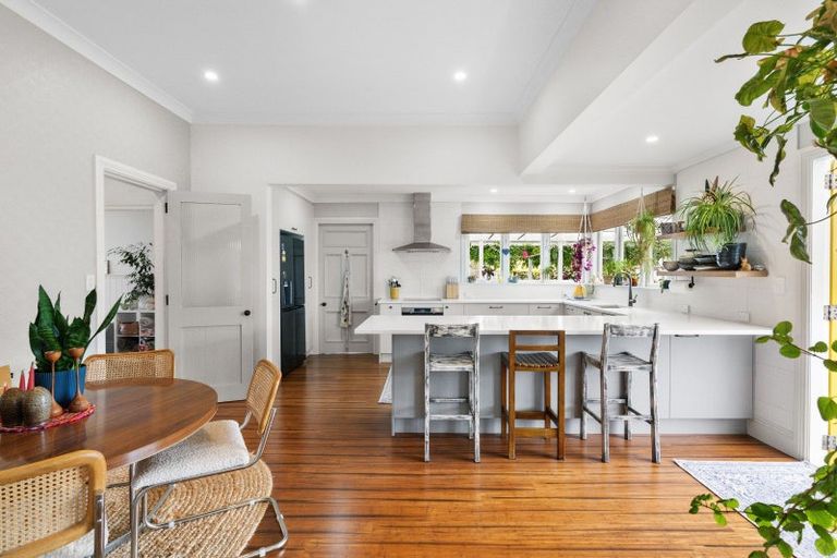 Photo of property in 37 Kiharoa Street, Otaki Beach, Otaki, 5512