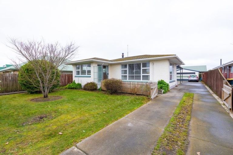 Photo of property in 141 Yaldhurst Road, Sockburn, Christchurch, 8042