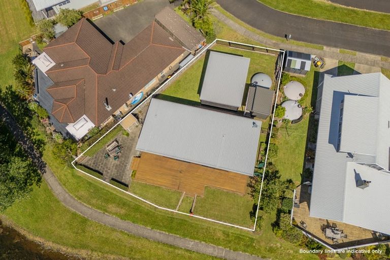 Photo of property in 34 Motukorure Parade, Cooks Beach, Whitianga, 3591