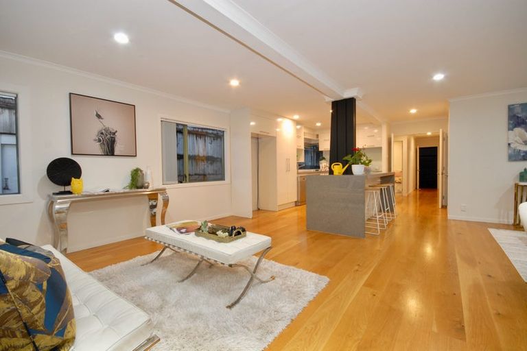 Photo of property in 4a Kennedy Avenue, Forrest Hill, Auckland, 0620