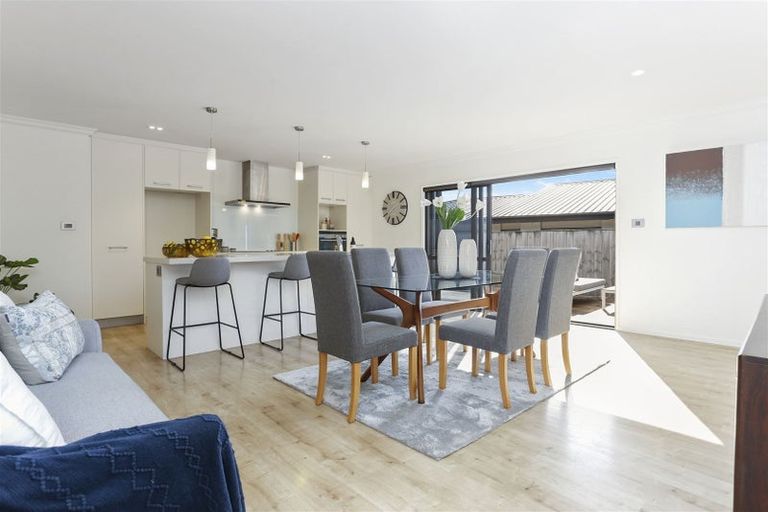 Photo of property in 6 Kettlewell Drive, Silverdale, 0932