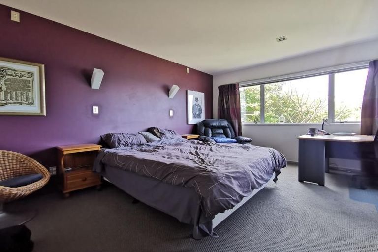 Photo of property in 41 Dress Circle, Newlands, Wellington, 6037