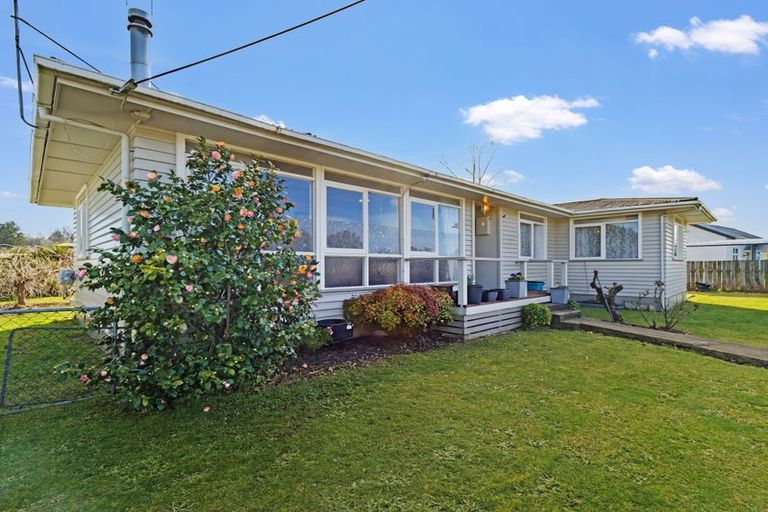 Photo of property in 25 Mcgreevy Street, Waipawa, 4210
