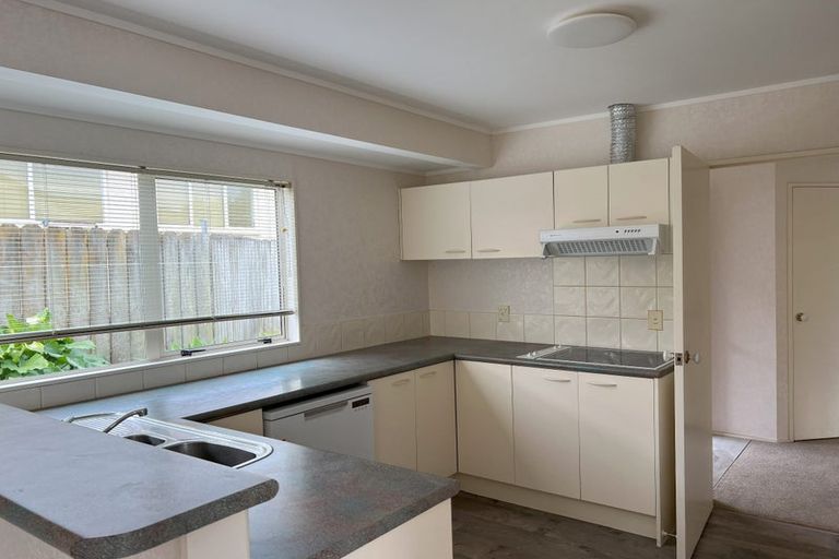 Photo of property in 1/730 Chapel Road, Dannemora, Auckland, 2016