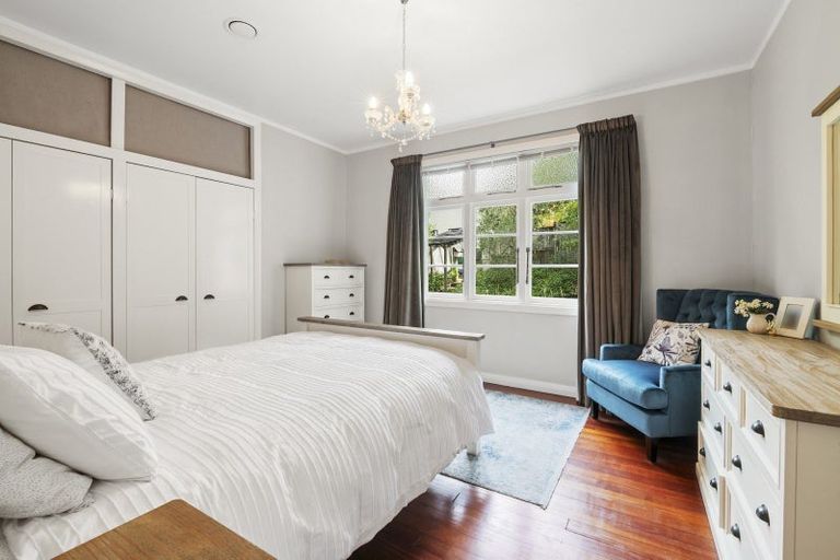 Photo of property in 14 Springtime Crescent, Stanmore Bay, Whangaparaoa, 0932