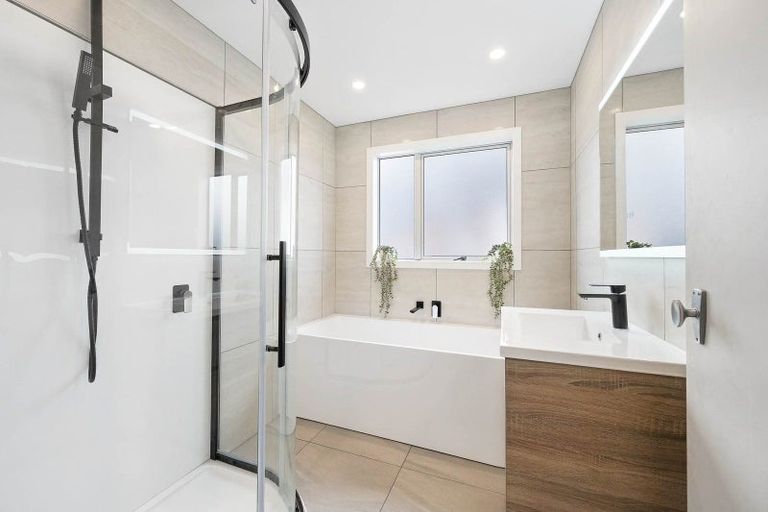 Photo of property in 4 Conclusion Street, Ascot Park, Porirua, 5024