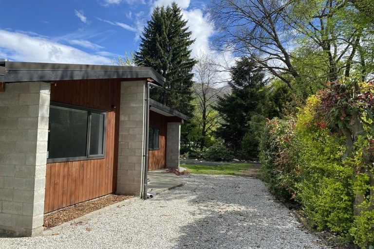 Photo of property in 32 Bedford Street, Arrowtown, 9302