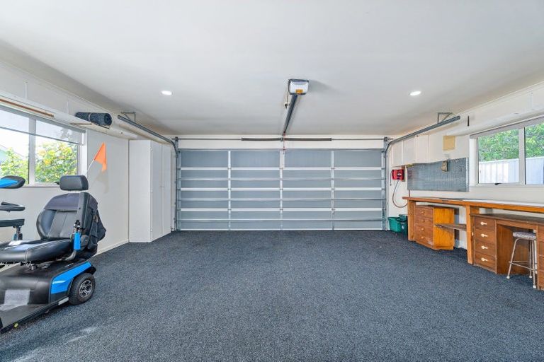 Photo of property in 12 Kenneth Avenue, Whitianga, 3510